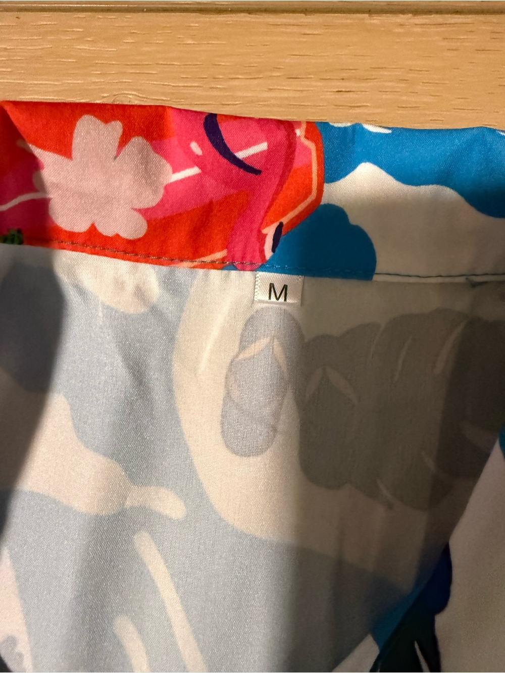 Unisex Blue Tropical Holiday Print Shirt-medium - Christmas in July! - Picture 2 of 3
